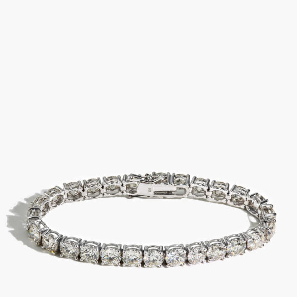 28 Carat Diamond Tennis Bracelet in 18K White Gold