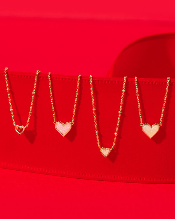 Mini Ari Heart Gold Satellite Short Pendant Necklace in Red Kyocera Opal